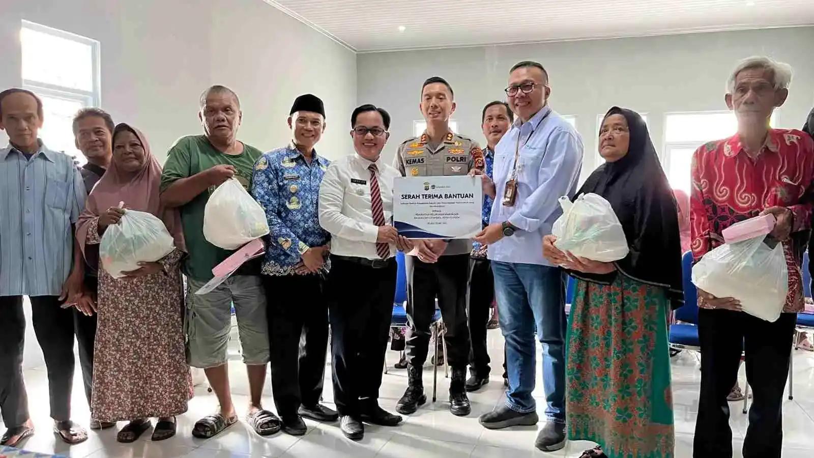 Chandra Asri Group Builds Industry-Community Relationship through Basic Food Distribution in Warnasari &amp; Samangraya Villages