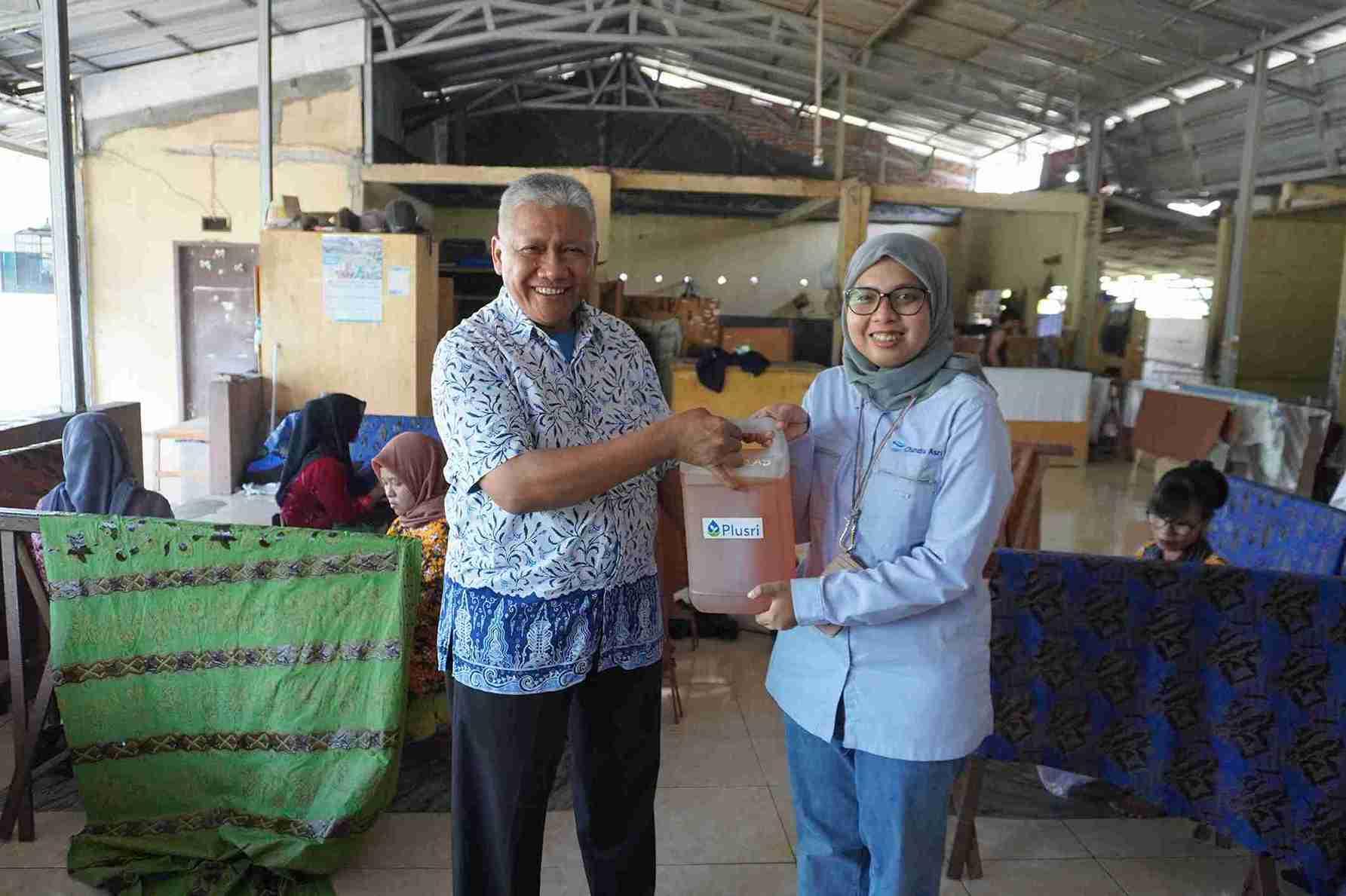 Utilizing Plastic Waste to Support The Batik Industry through PLUSRI