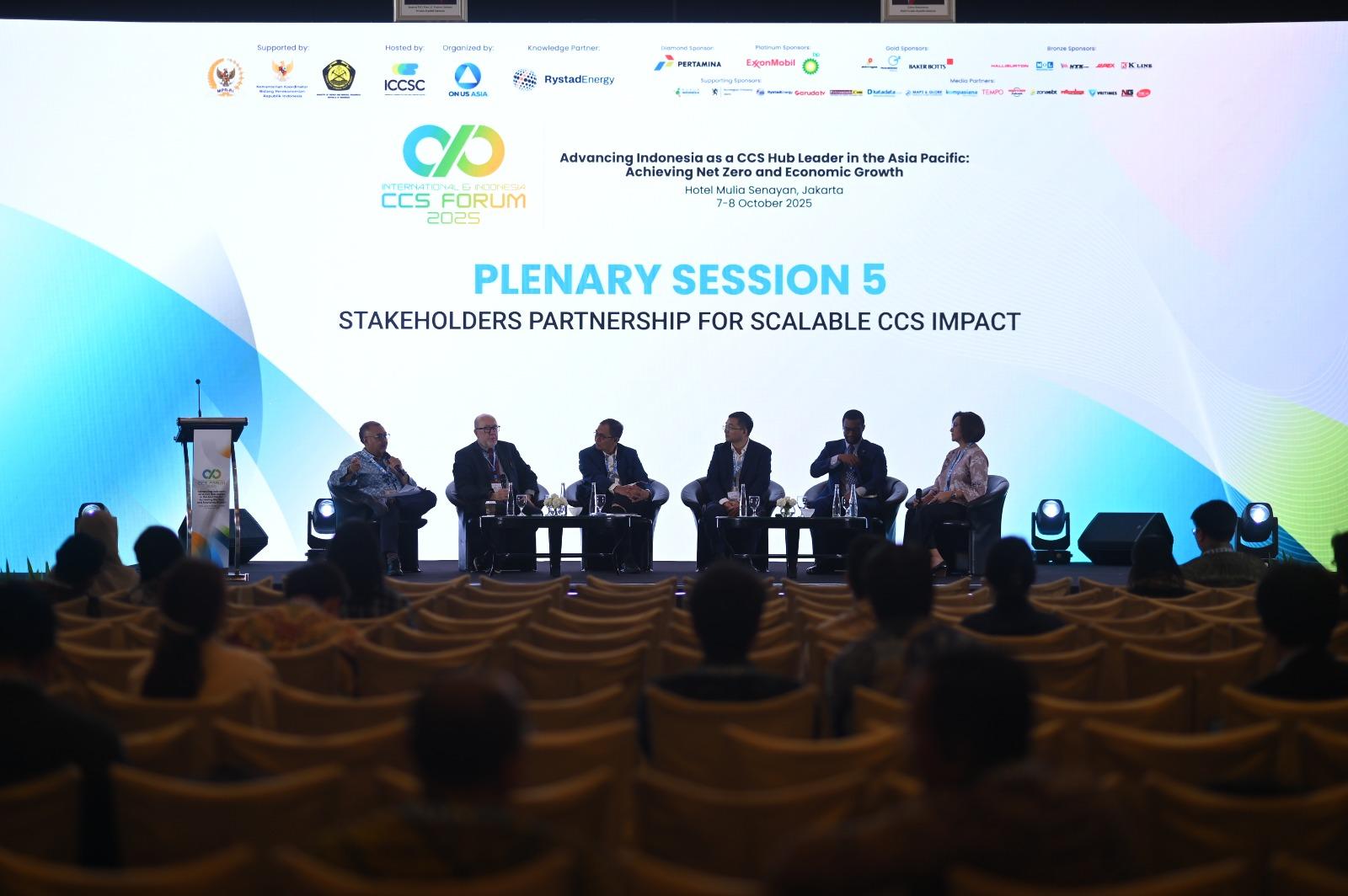 Chandra Asri Group Showcases Decarbonization Efforts at IICS Forum 2025