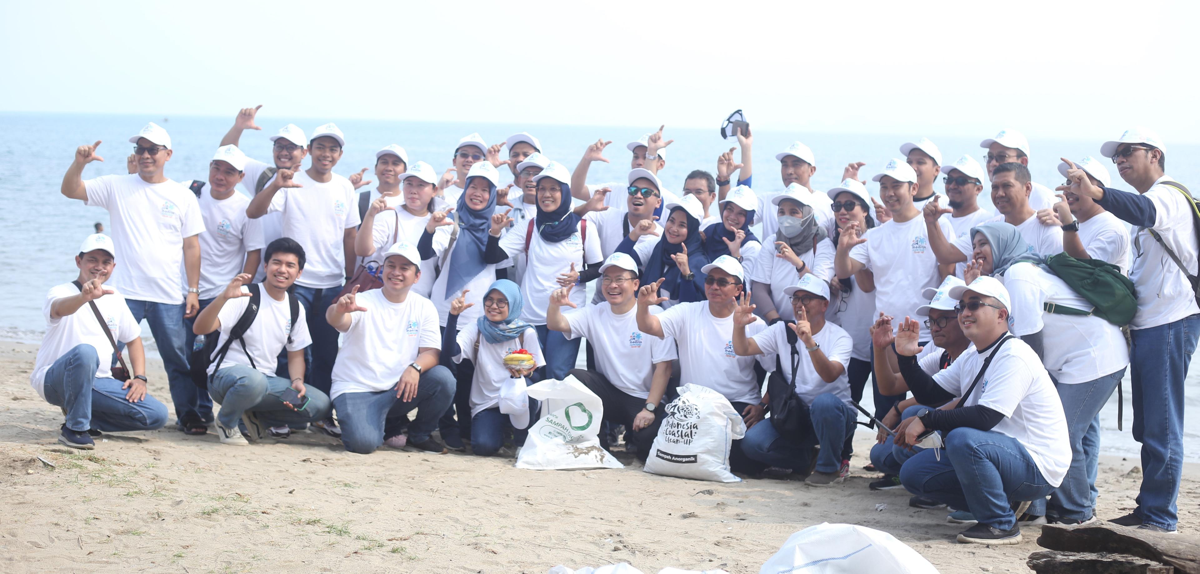 Bersama Pemangku Kepentingan, Chandra Asri Selenggarakan Indonesia Coastal Clean Up 2023 di Banten
