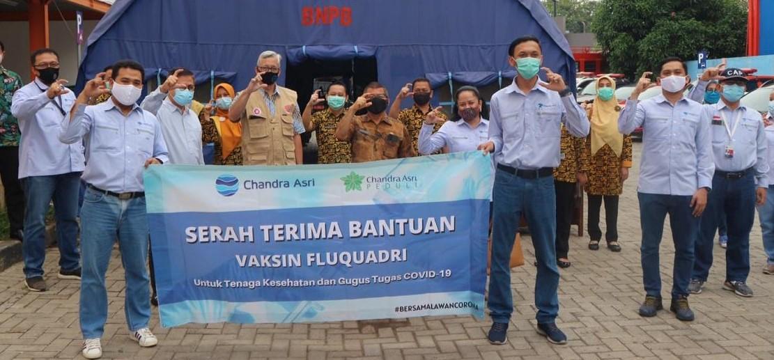 Chandra Asri Gives 500 Influenza Vaccines to Protect Medical Personnel from COVID-19