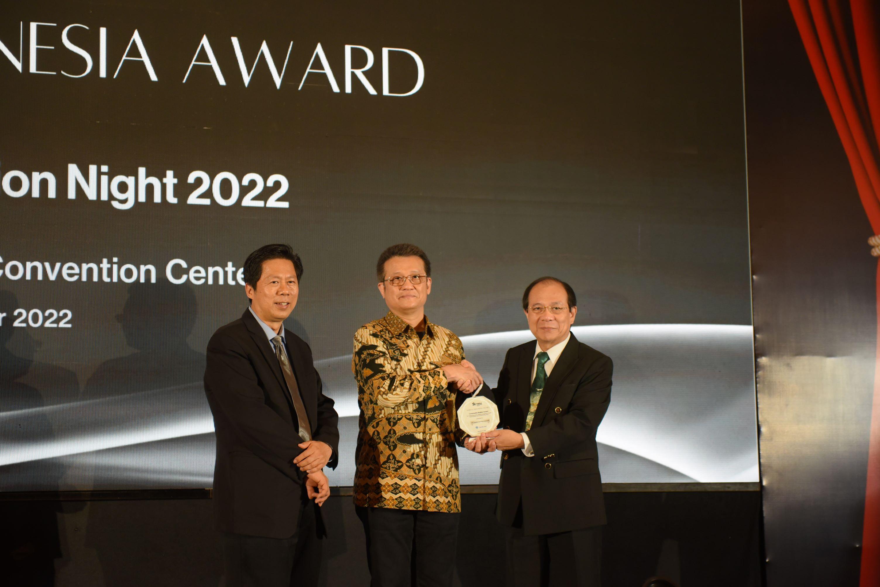 Chandra Asri Received Community Builder Award from Habitat For Humanity Indonesia