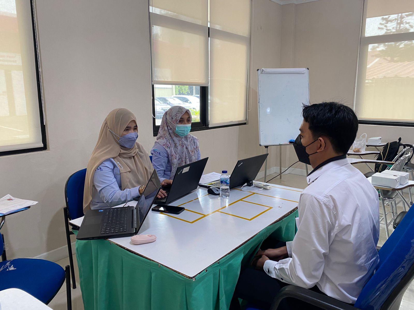 Chandra Asri Awarded D3 Scholarships and Work Contract for 9 Outstanding Students from Cilegon and Serang