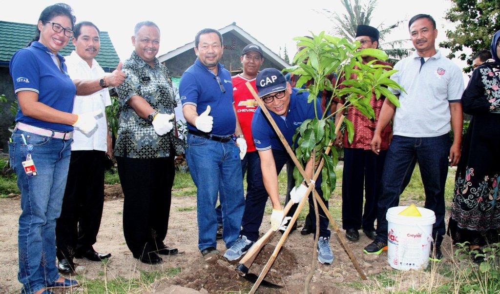 CAP Galakkan Penghijauan dengan Pembagian Bibit Pohon