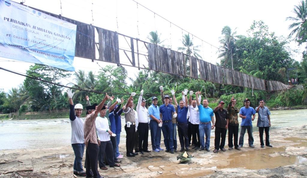 CAP Perbaiki Jembatan Gantung Desa Sukajaya, Banten